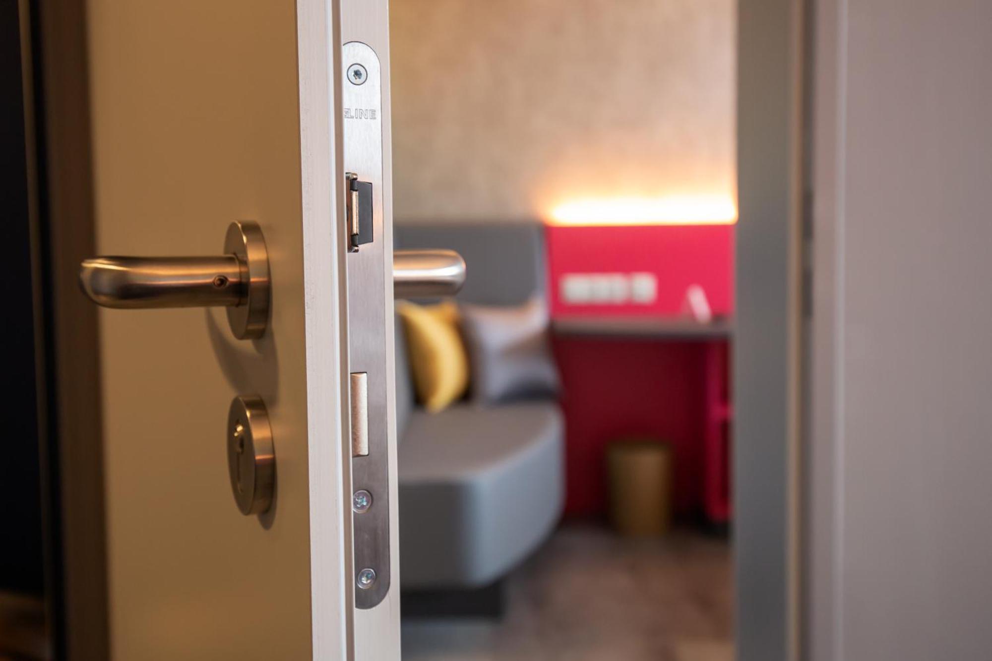 Hey Lou Hotel